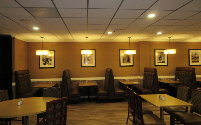 Ramkota Hotel & Conference Center