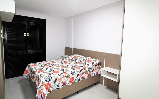 1086 - Apartamento Térreo Com Jacuzzi no Centro de Bombinhas