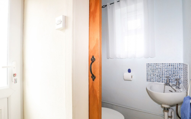 Moonlight Cottage