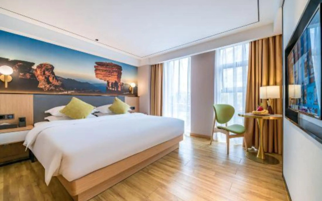Pinyun · Qingju Hotel