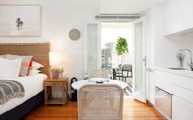 Modern and Cosy Inner West Apartment – Guest Rooms – Sydney