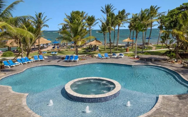 Coconut Bay Beach Resort & Spa All Inclusive