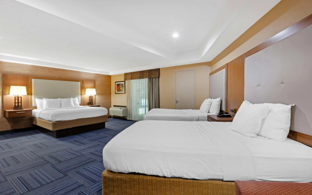 Best Western Summit Inn