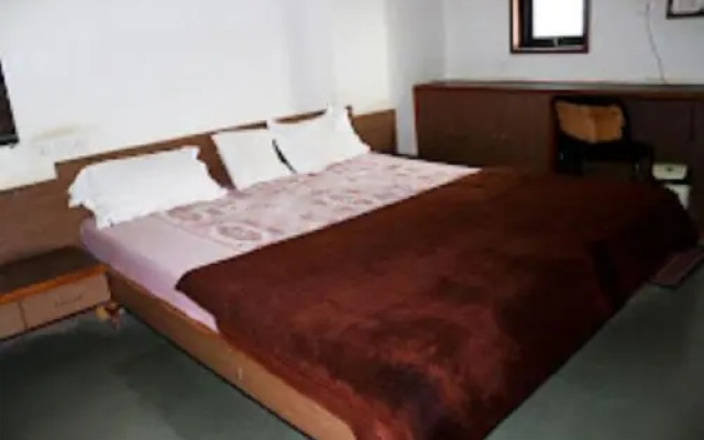 Hotel Devarshi Maheshwar