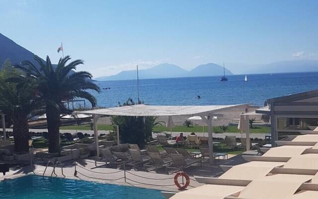 Hotel Grand Nefeli