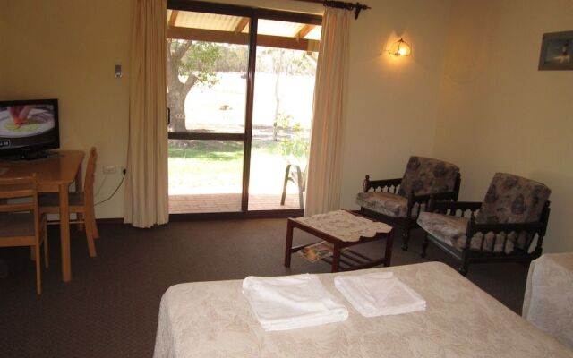 Marri Lodge & Cottages