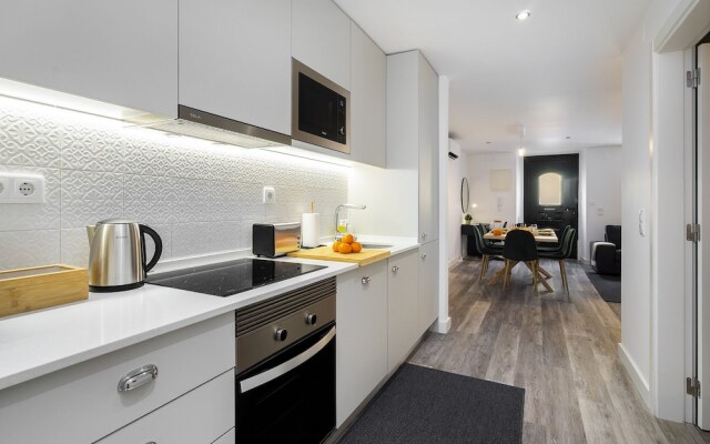 Urban Oasis Premium Location w AC