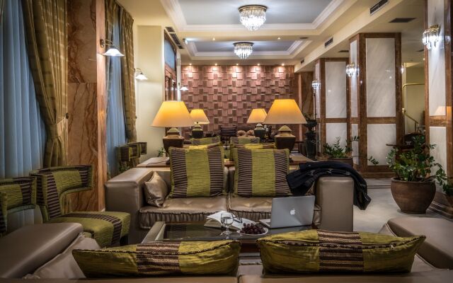 Rex Hotel