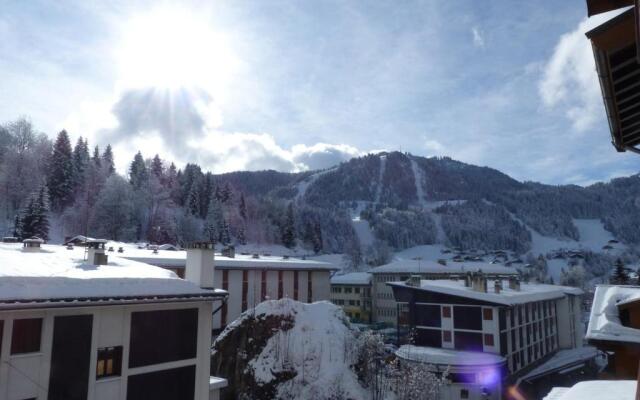 Appartement La Clusaz, 4 pièces, 8 personnes - FR-1-437-48