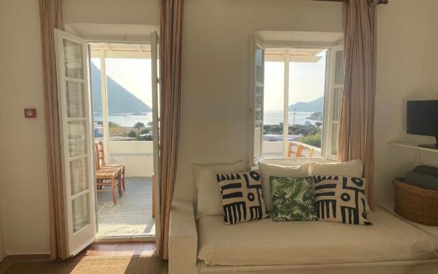 Alkyonis Sunset Suite