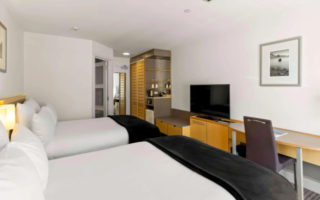 Novotel Queenstown Lakeside