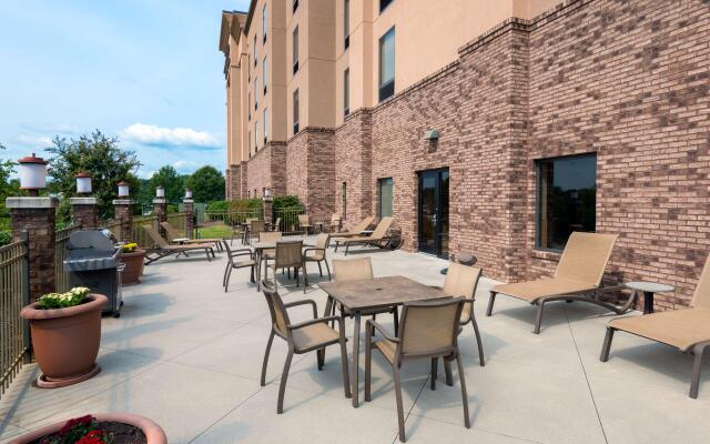 Hampton Inn & Suites Winston-Salem/University Area, NC