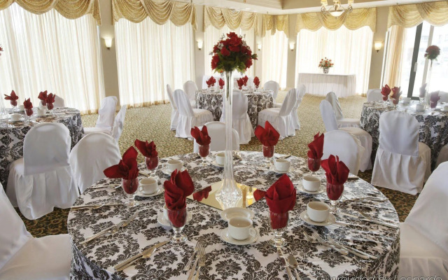 Clarion Hotel & Suites Convention Center Fredericksburg