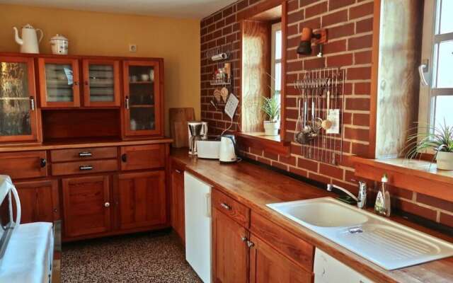 Nice Apartment in Weilmunster