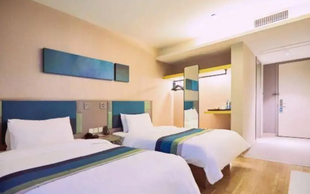 Motel 168 Shanghai Daduhe Road Changfeng Park Branch