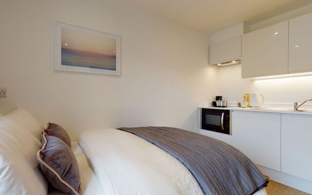 Gorgeous Studios - NEWCASTLE UNDER LYME