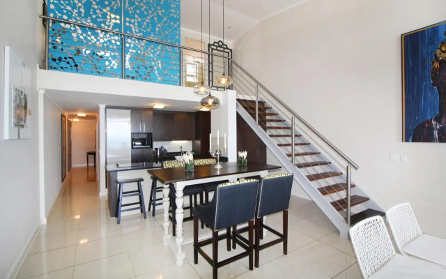 The Crystal Luxury Serviced Apartments