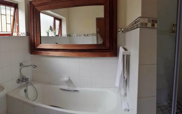Riversong Guest House