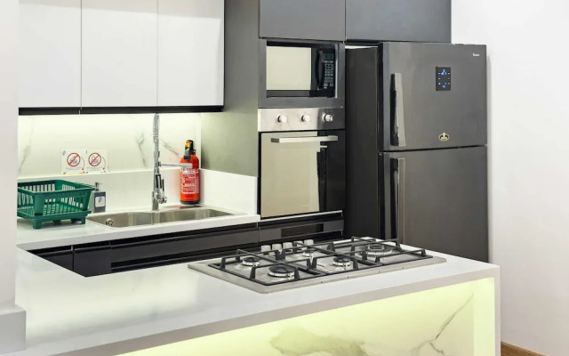 Posh & Panoramic 2bdr Rooftop 5 Min To Airport