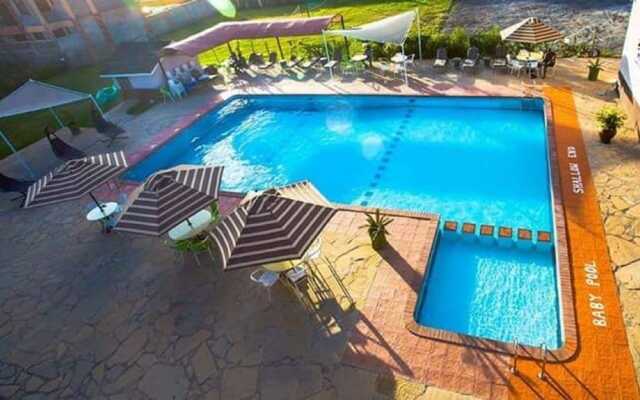 67 Airport Hotel