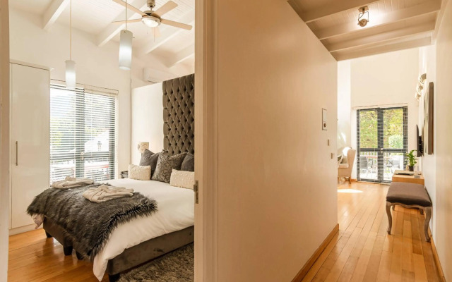 The Ivy Apartments