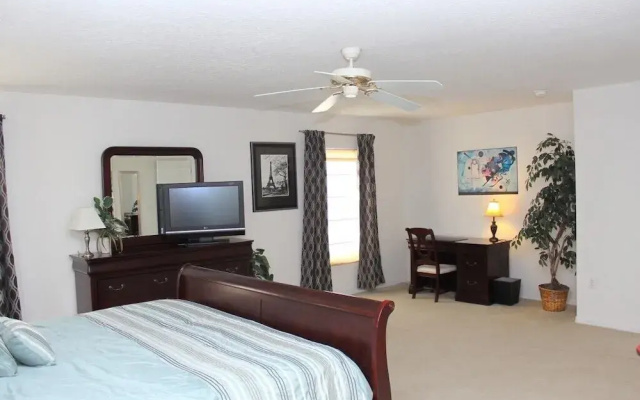 Berkeley Executive - Five Bedroom Home