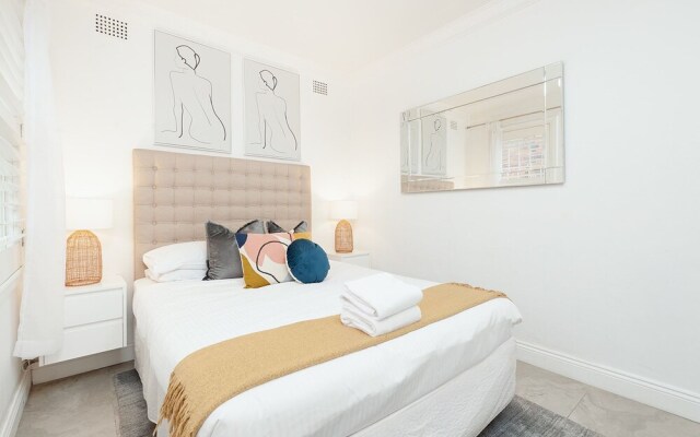 Luxury Escape in Bellevue Hill Apartment