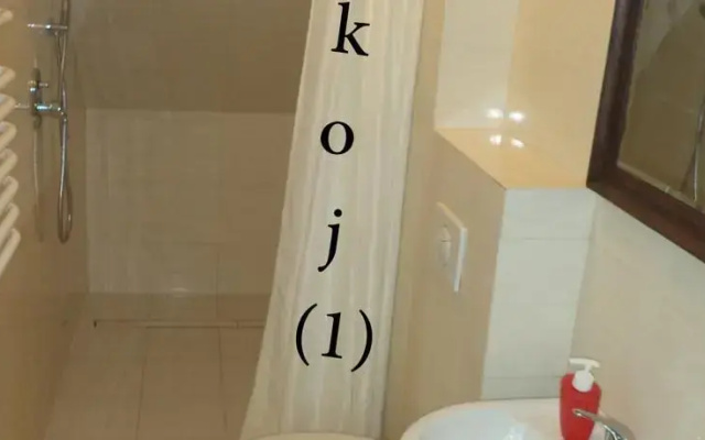 Apartamenty i Pokoje Na Letniej