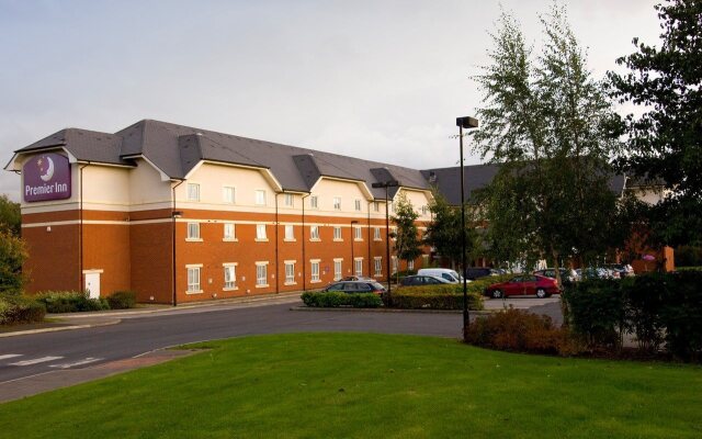 Premier Inn Warrington (M6/J21)