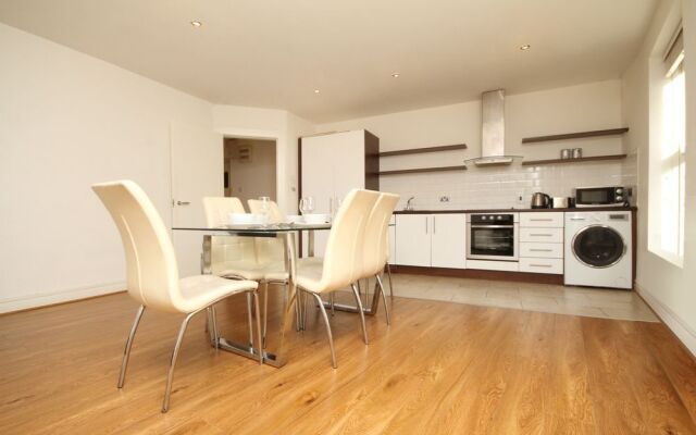 Coppinger Row Premium Apartment