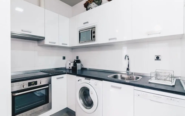 Isozaki Apartment by People Rentals