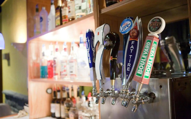 Clarion Hotel & Convention Center