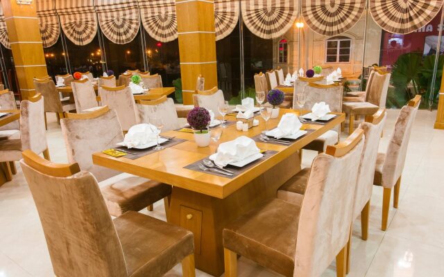 Tu Son Luxury Hotel
