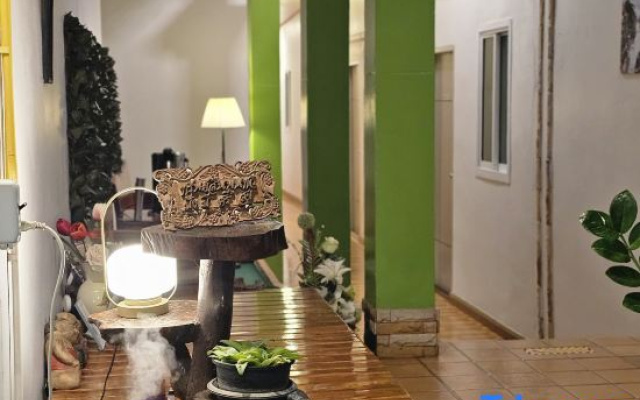 Khunnampheung Apartment