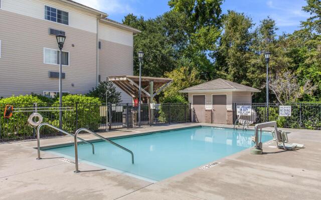 Suburban Extended Stay Hotel North - Ashley Phosphate