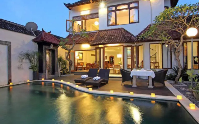 Amaryllis Kedewatan Villa