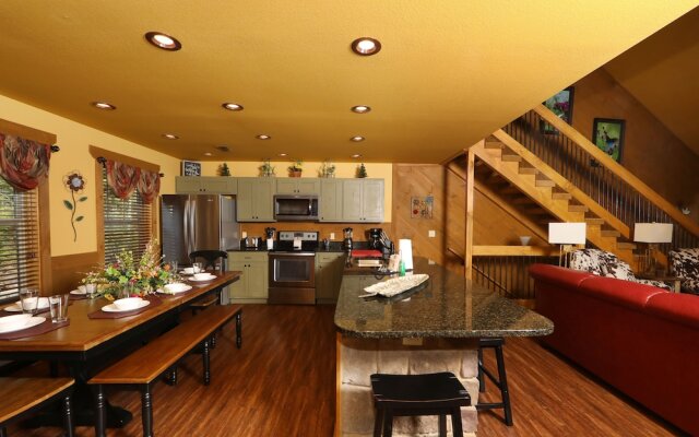 Dive Right In - Four Bedroom Chalet