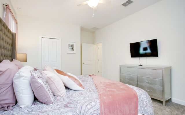 9 Bdrm Champions Gate Villa