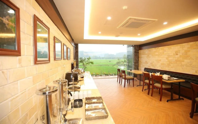 Liberty Hall Tam Coc Hotel & Villa