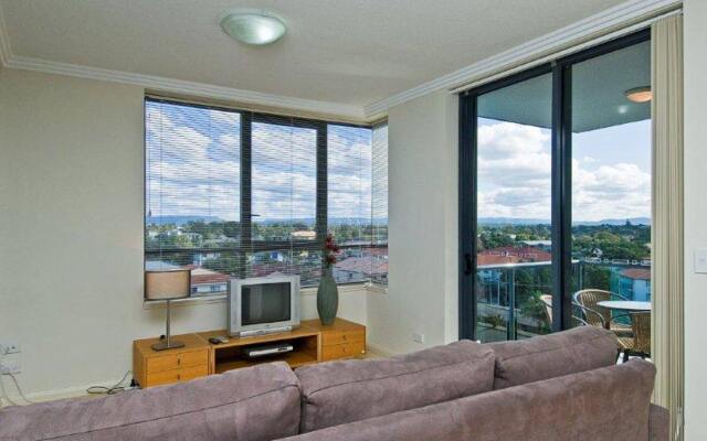 Aqualine Apartments on the Broadwater