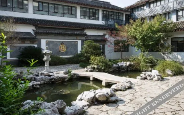 Luyi Resort Hotel