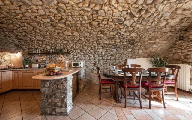 Rustico Bertel