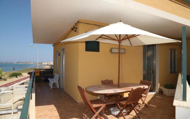 IzzHome Bella Vista