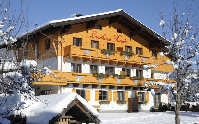 Landhaus & Haus Rustika