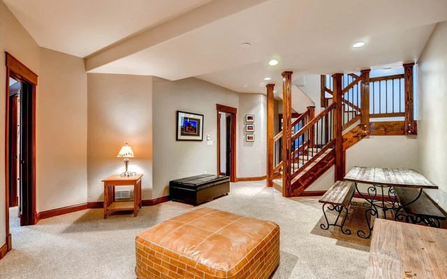 White Cloud Home #487