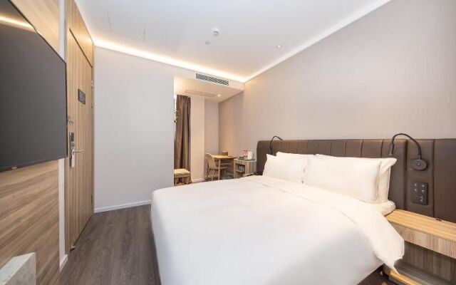 Hanting Hotel Shanghai Xujiahui Wanping South Road