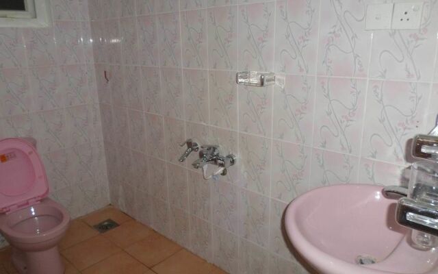 Owin Rose Yala Safari Hotel