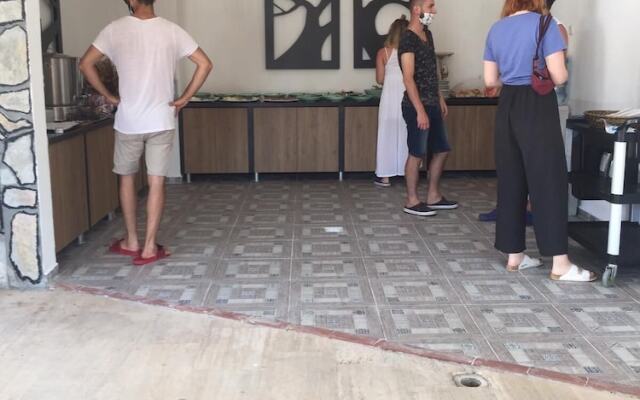 Ates Otel
