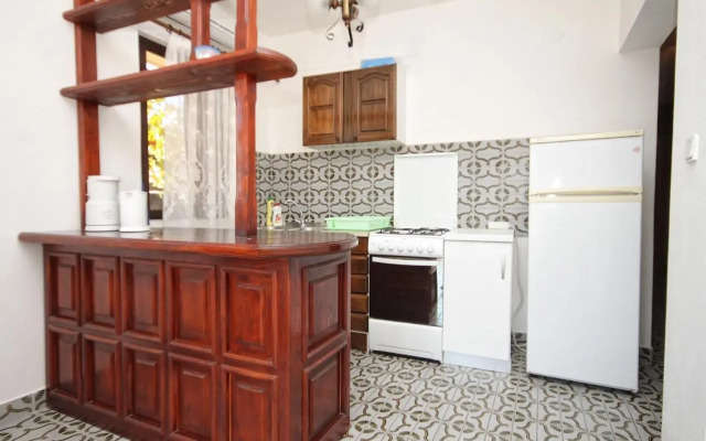 Apartment Zavalatica 9315a