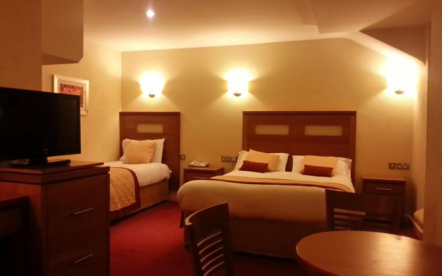 Tara Hotel
